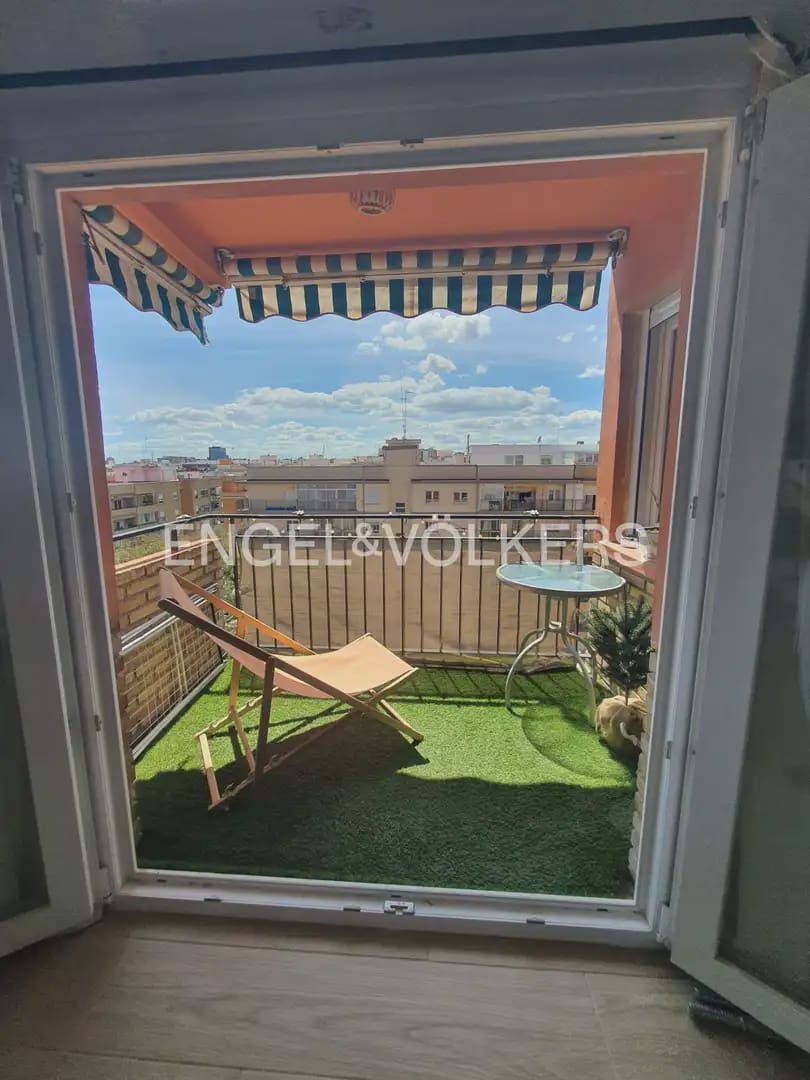 2 quarto Apartamento para arrendar em Valencia cidade - 1 900 € (Ref: 9897858)