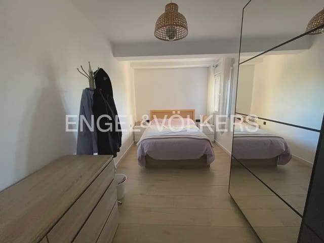 2 soveværelse Lejlighed til leje i Ciutat Jardi, Valencia by - € 1.900 (Ref: 9897858)