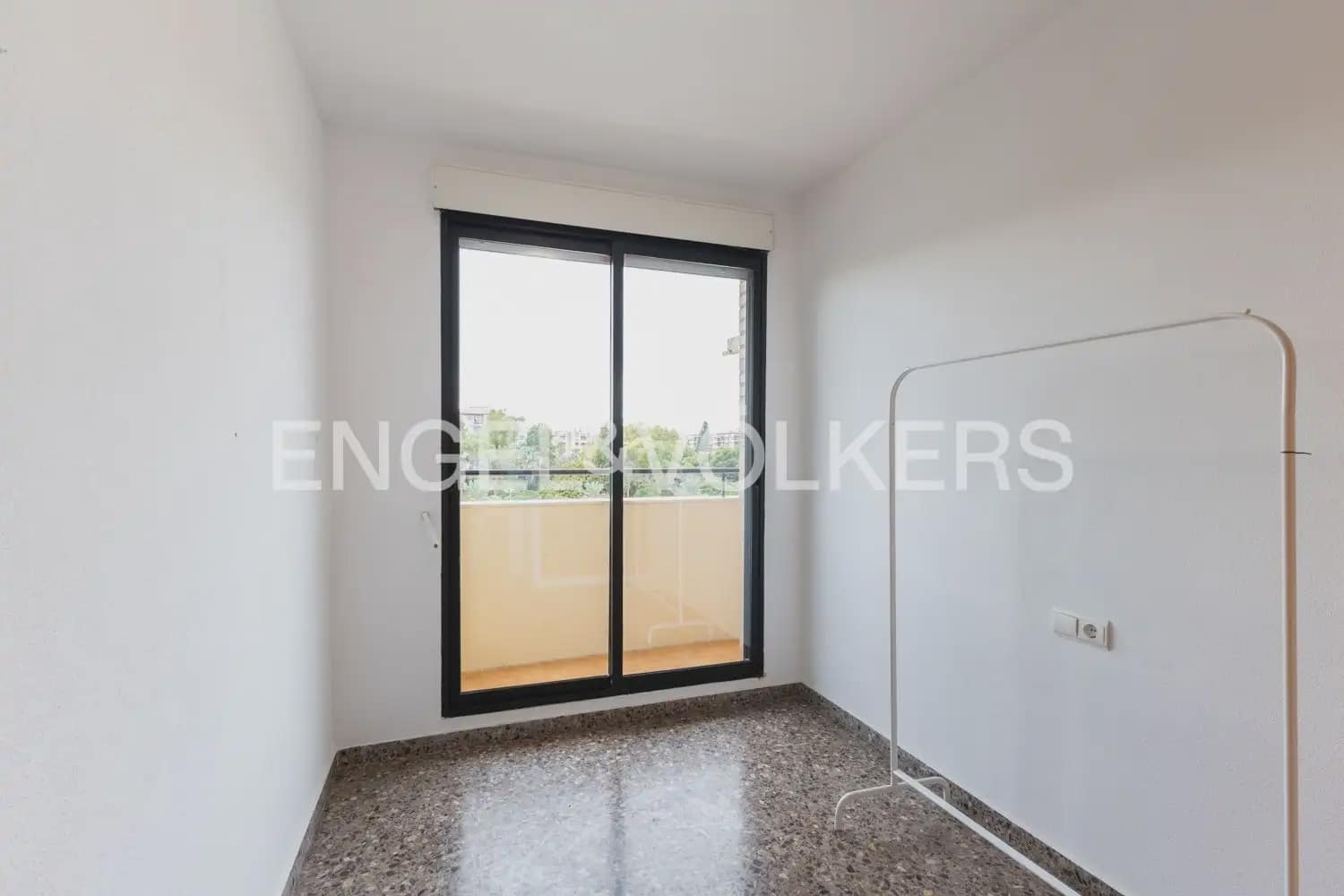 3 quarto Apartamento para arrendar em Valencia cidade com garagem - 1 350 € (Ref: 9897860)
