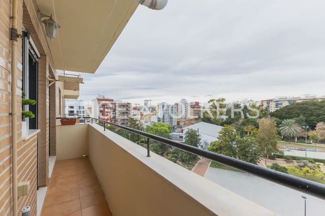 Appartement de 3 chambres à louer à Aiora, Valence ville avec garage - 1 350 € (Ref: 9897860)