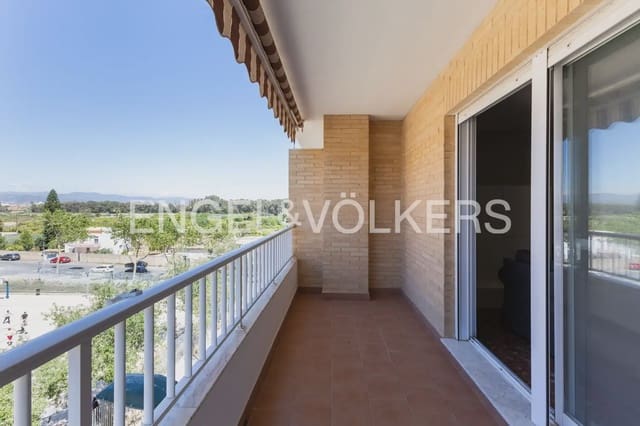 3 bedroom Flat for rent in Sagunto / Sagunt with garage - € 1,200 (Ref: 9897861)