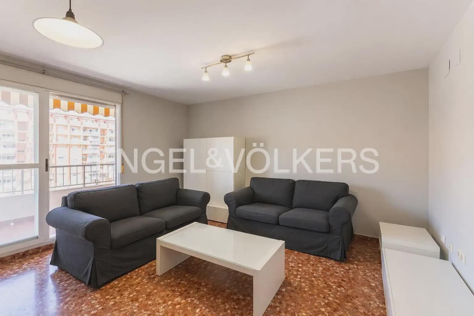 3 bedroom Flat for rent in Sagunto / Sagunt with garage - € 1,200 (Ref: 9897861)