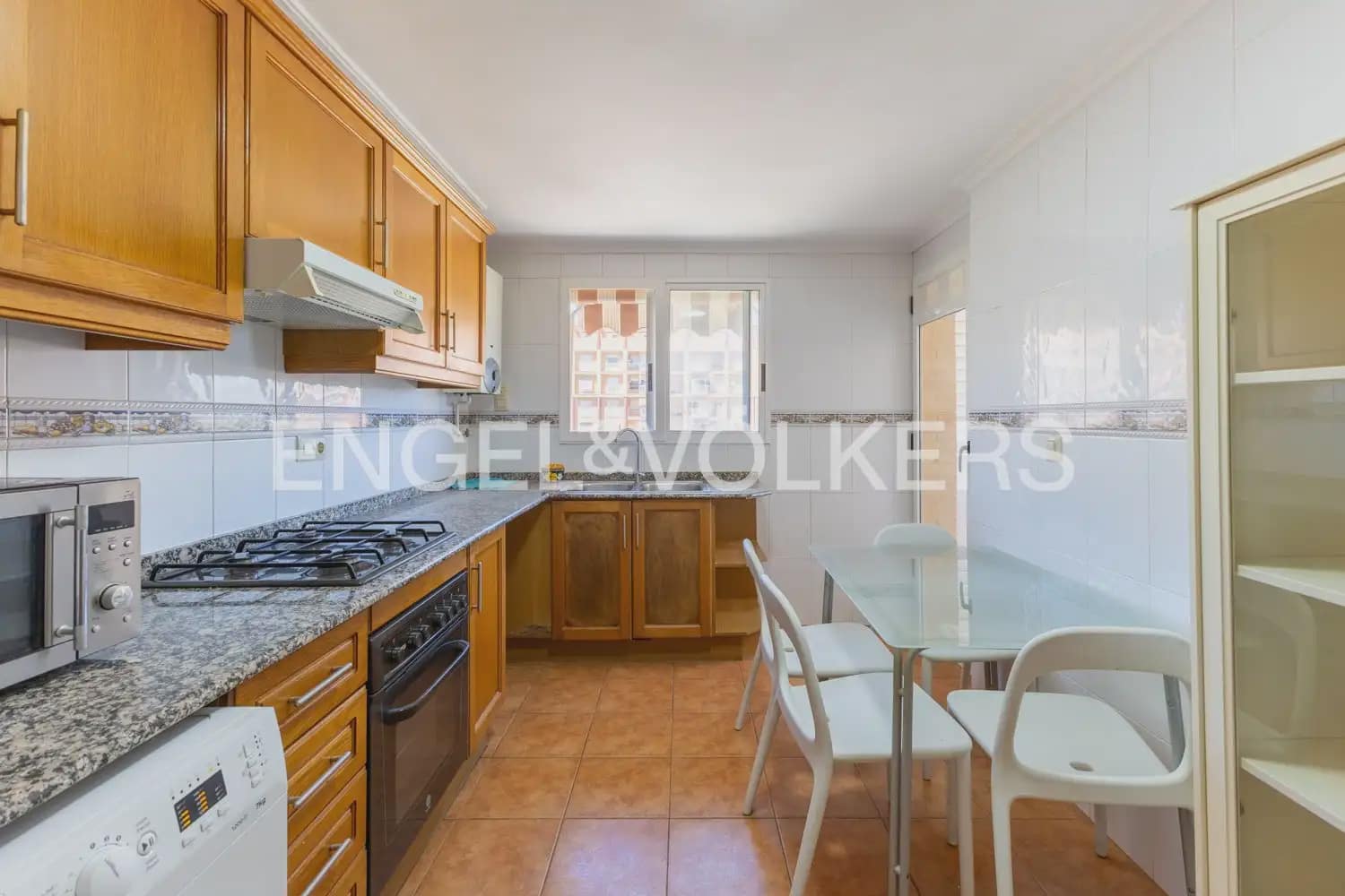 3 bedroom Flat for rent in Sagunto / Sagunt with garage - € 1,200 (Ref: 9897861)