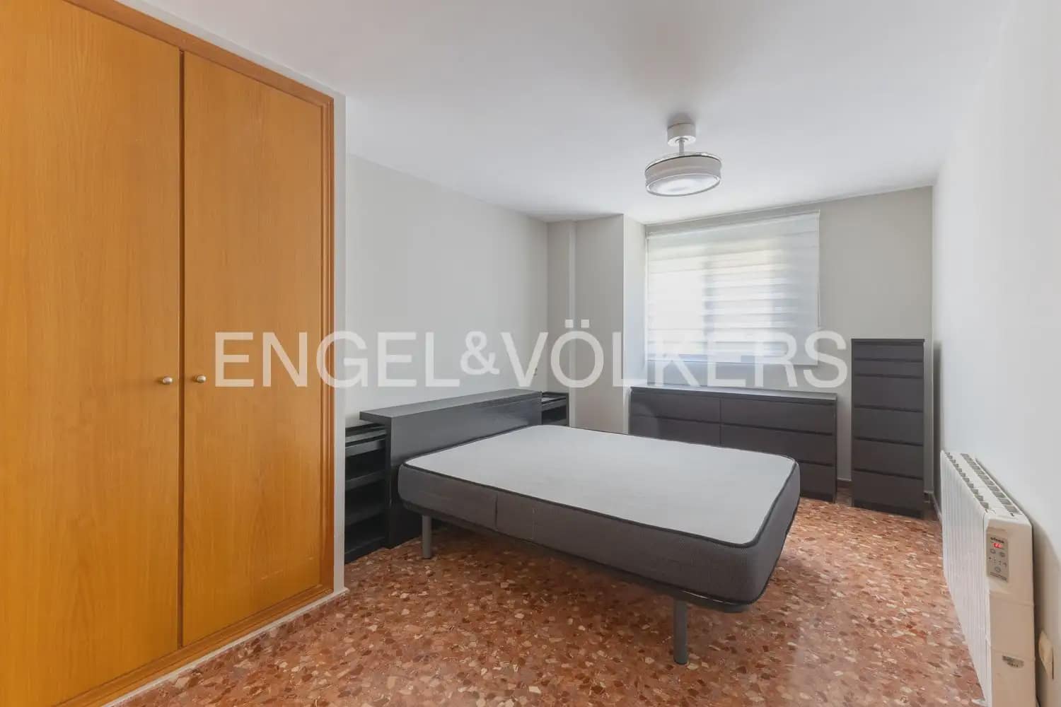 3 bedroom Flat for rent in Sagunto / Sagunt with garage - € 1,200 (Ref: 9897861)