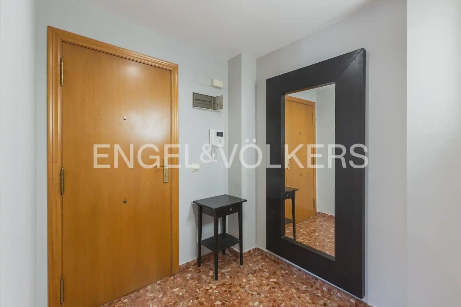 3 bedroom Flat for rent in Sagunto / Sagunt with garage - € 1,200 (Ref: 9897861)