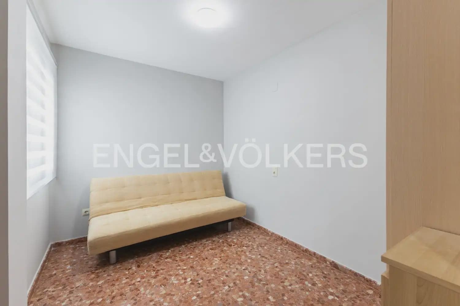 3 bedroom Flat for rent in Sagunto / Sagunt with garage - € 1,200 (Ref: 9897861)