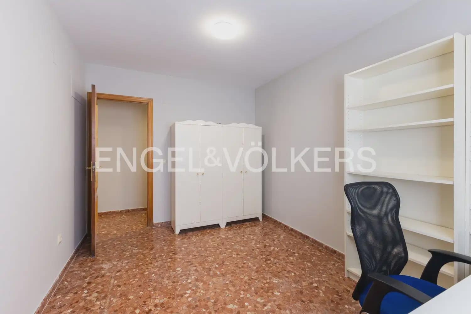 3 bedroom Flat for rent in Sagunto / Sagunt with garage - € 1,200 (Ref: 9897861)