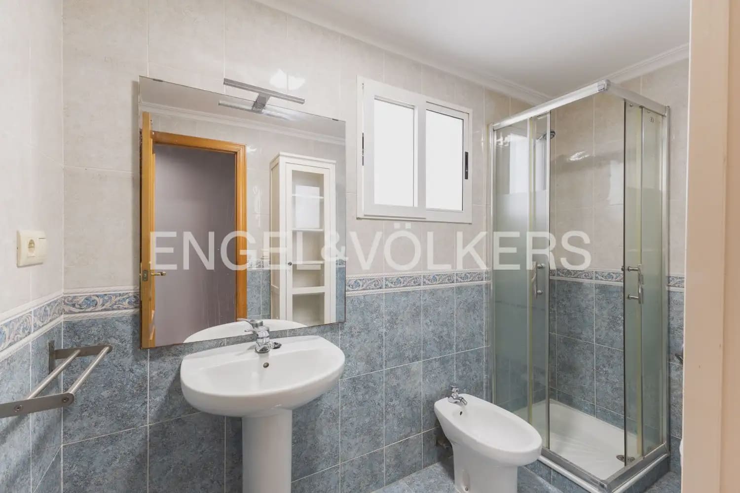 3 bedroom Flat for rent in Sagunto / Sagunt with garage - € 1,200 (Ref: 9897861)