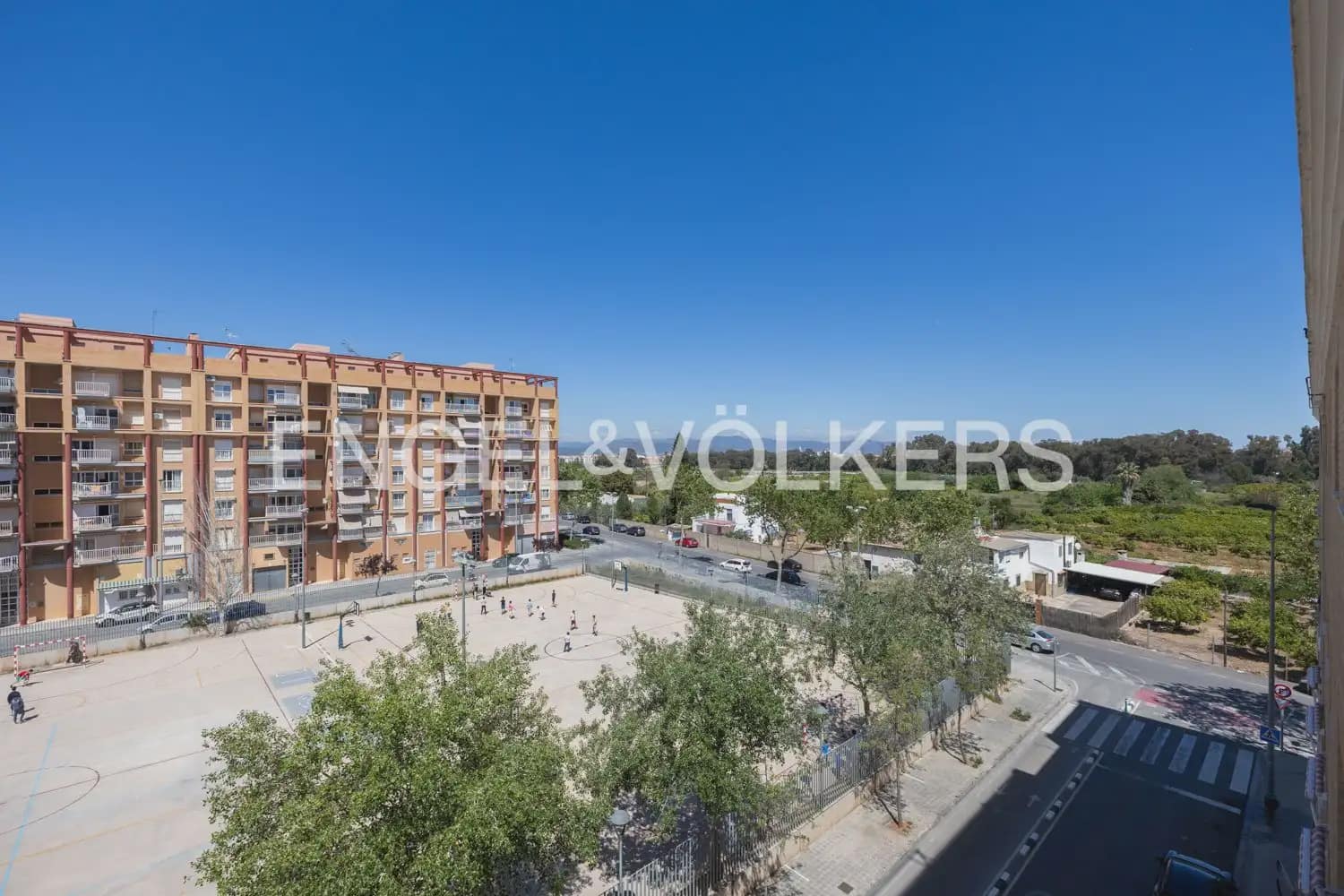 3 bedroom Flat for rent in Sagunto / Sagunt with garage - € 1,200 (Ref: 9897861)