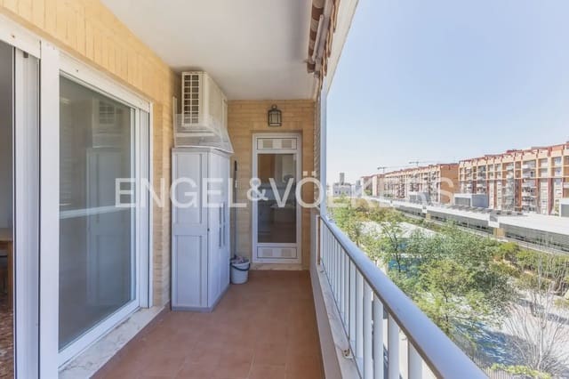 3 bedroom Flat for rent in Sagunto / Sagunt with garage - € 1,200 (Ref: 9897861)