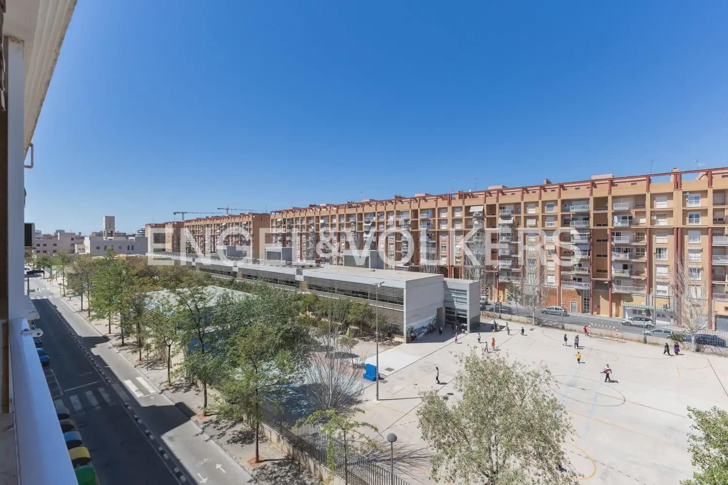 3 bedroom Flat for rent in Sagunto / Sagunt with garage - € 1,200 (Ref: 9897861)