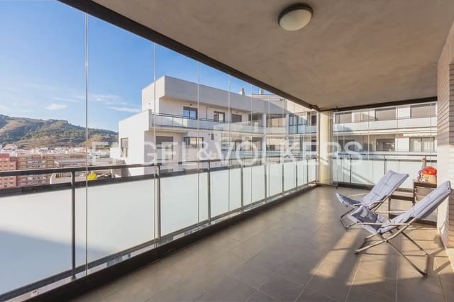 4 bedroom Flat for rent in Sagunto / Sagunt with pool garage - € 1,900 (Ref: 9897862)