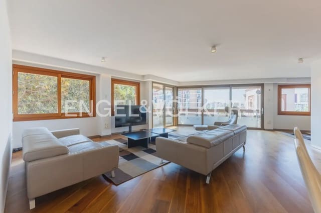 2 makuuhuone Asunto vuokrattavana paikassa Exposicio, Valencia kaupunki mukana 
autotalli - 4 500 € (Ref: 9897864)