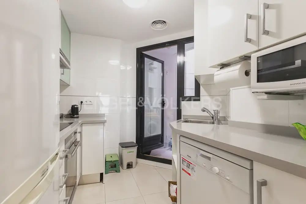Appartement de 2 chambres à louer à Alboraya / Alboraia avec piscine garage - 1 500 € (Ref: 9897865)