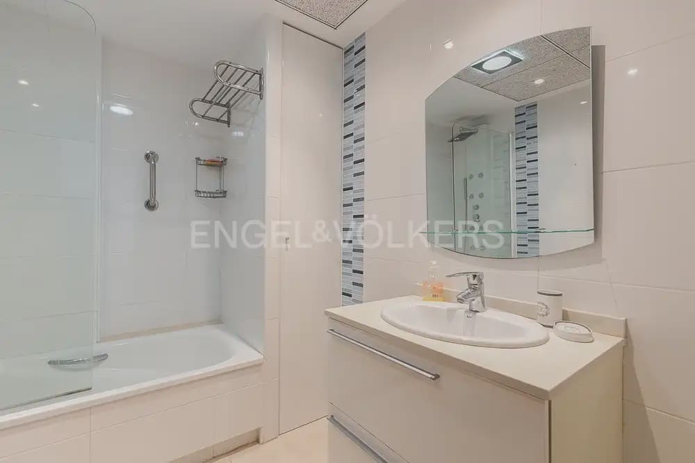 Appartement de 2 chambres à louer à Alboraya / Alboraia avec piscine garage - 1 500 € (Ref: 9897865)