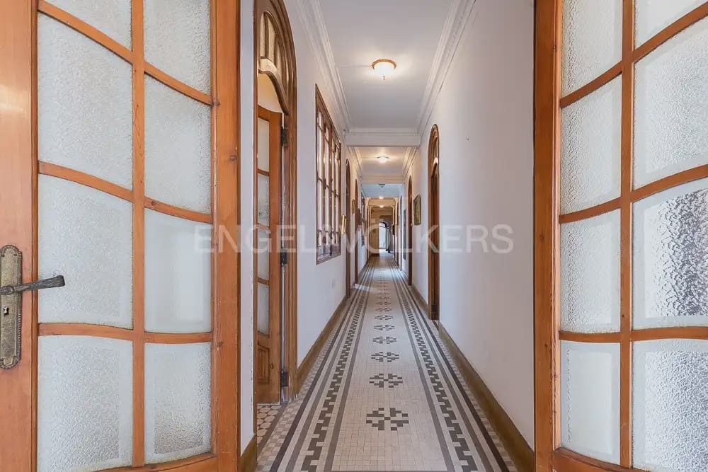 9 Zimmer Wohnung zu verkaufen in Valencia Stadt - 2.100.000 € (Ref: 9897866)