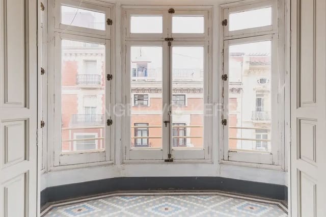 9 Zimmer Wohnung zu verkaufen in La Xerea, València Stadt - 2.100.000 € (Ref: 9897866)
