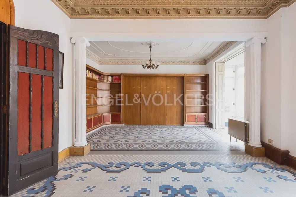 9 Zimmer Wohnung zu verkaufen in Valencia Stadt - 2.100.000 € (Ref: 9897866)