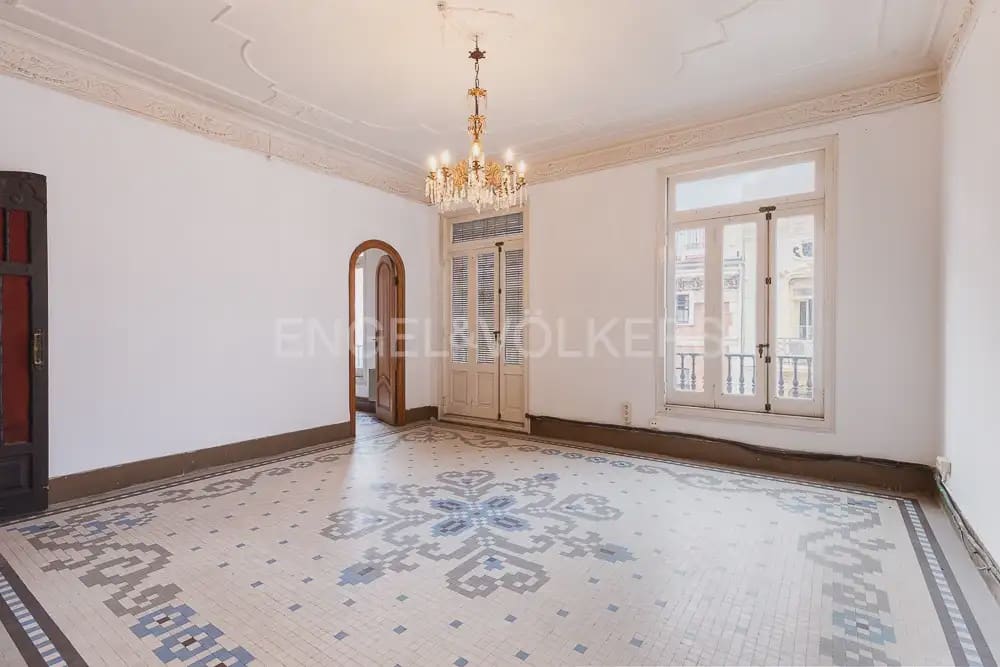 9 Zimmer Wohnung zu verkaufen in Valencia Stadt - 2.100.000 € (Ref: 9897866)