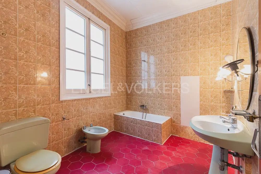 9 Zimmer Wohnung zu verkaufen in Valencia Stadt - 2.100.000 € (Ref: 9897866)