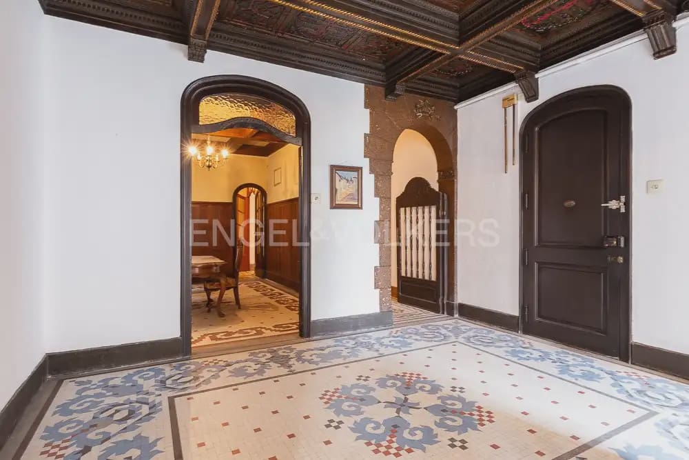 9 Zimmer Wohnung zu verkaufen in Valencia Stadt - 2.100.000 € (Ref: 9897866)