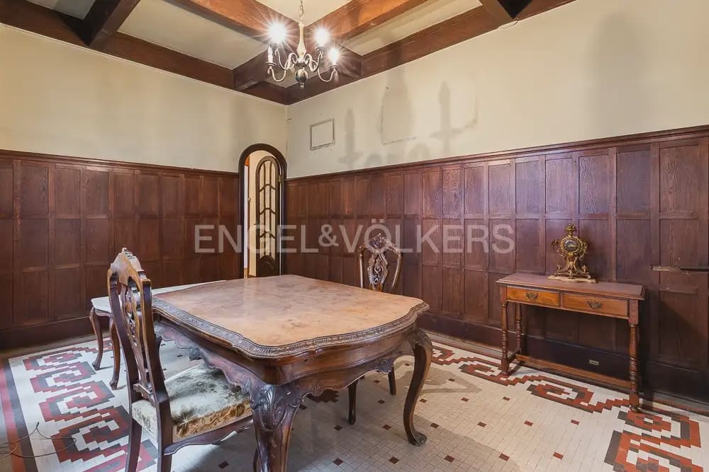 9 Zimmer Wohnung zu verkaufen in Valencia Stadt - 2.100.000 € (Ref: 9897866)