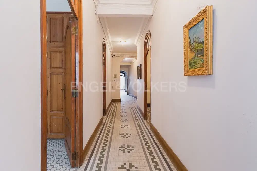 9 Zimmer Wohnung zu verkaufen in Valencia Stadt - 2.100.000 € (Ref: 9897866)