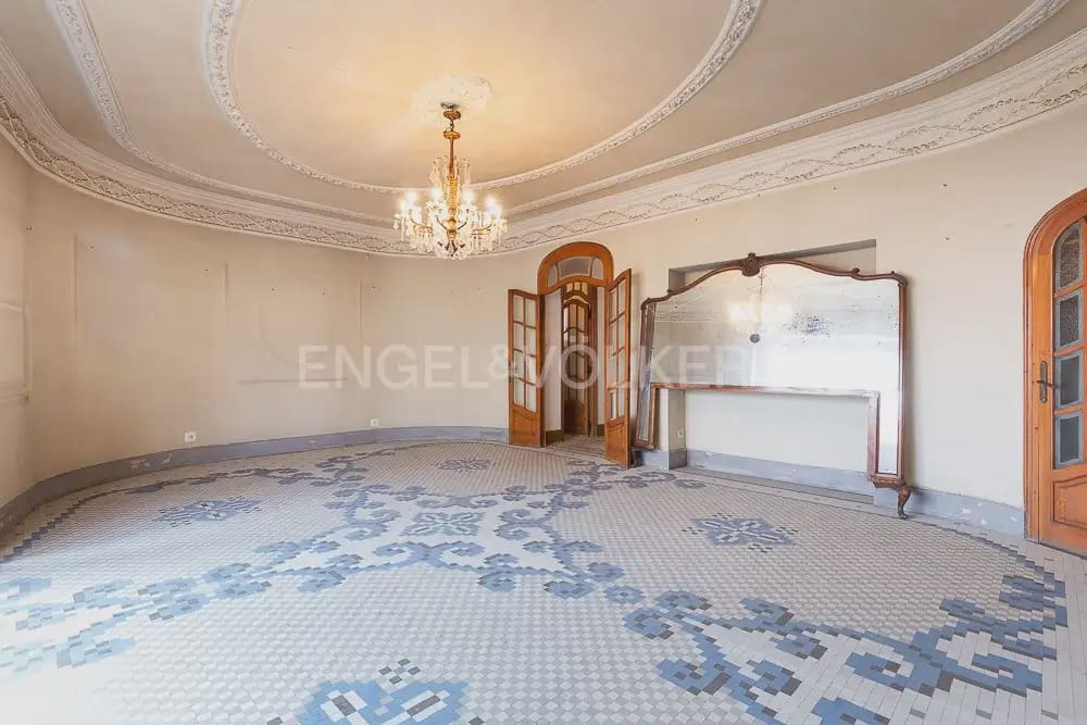 9 Zimmer Wohnung zu verkaufen in Valencia Stadt - 2.100.000 € (Ref: 9897866)