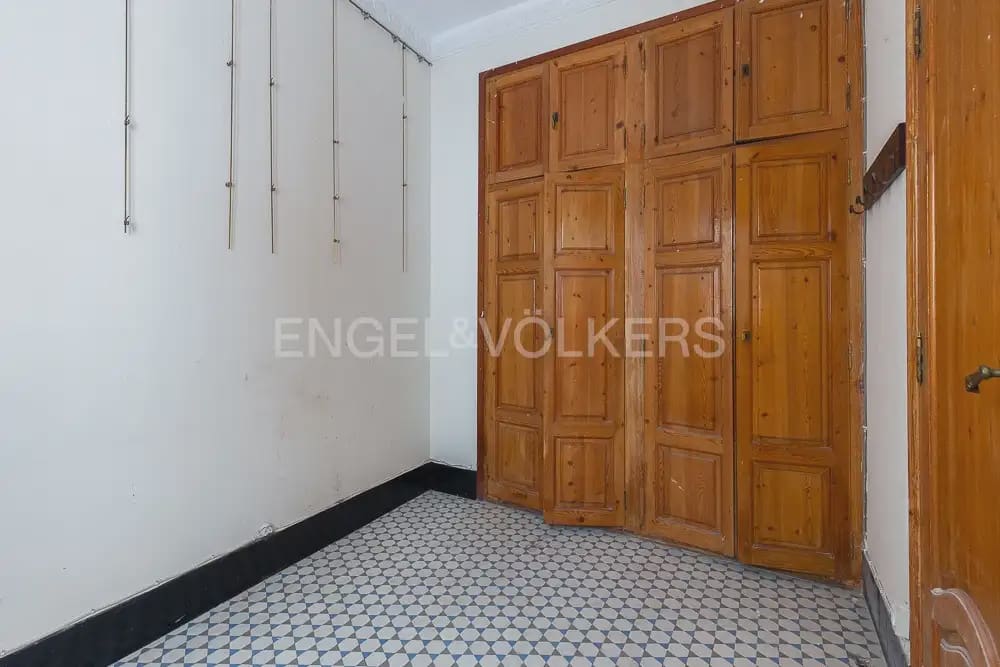 9 Zimmer Wohnung zu verkaufen in Valencia Stadt - 2.100.000 € (Ref: 9897866)