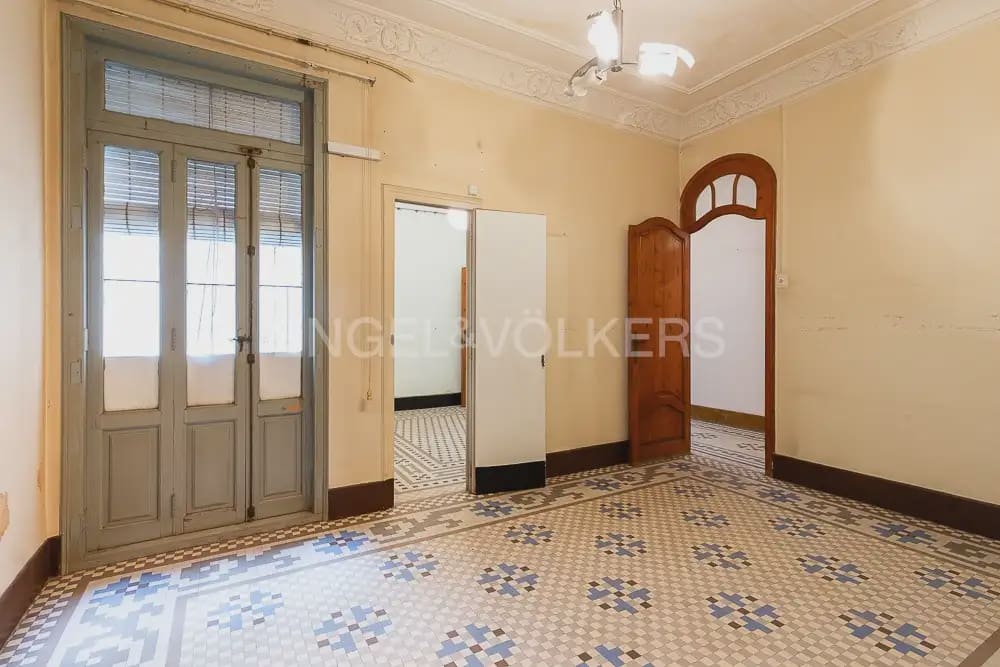 9 Zimmer Wohnung zu verkaufen in Valencia Stadt - 2.100.000 € (Ref: 9897866)