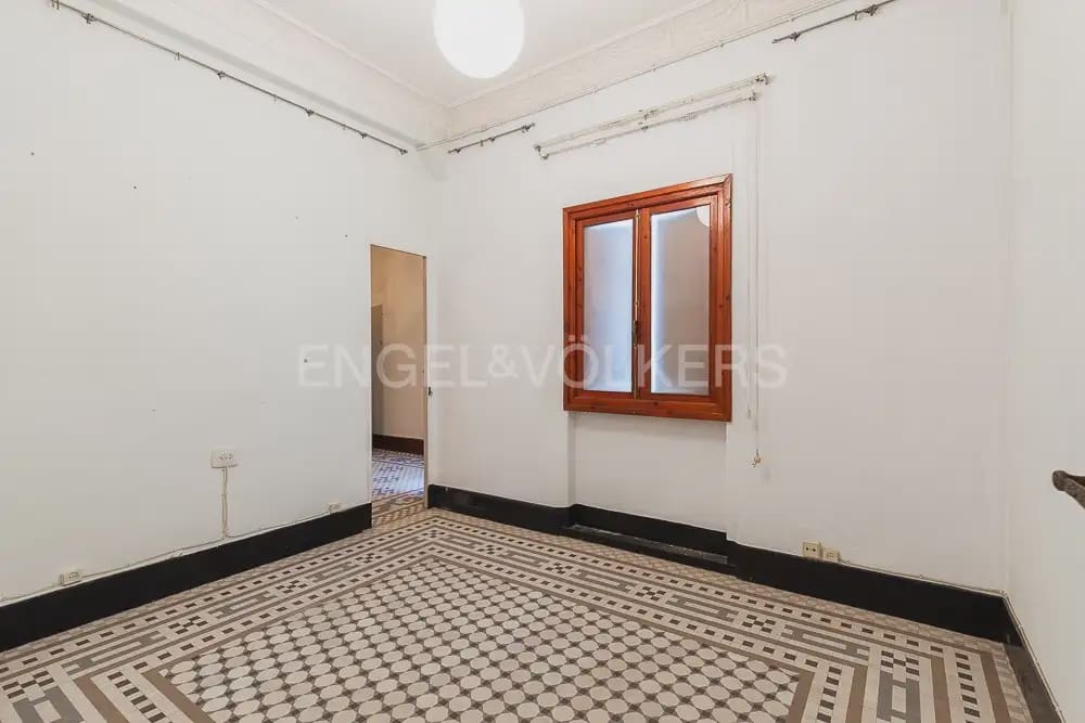 9 Zimmer Wohnung zu verkaufen in Valencia Stadt - 2.100.000 € (Ref: 9897866)