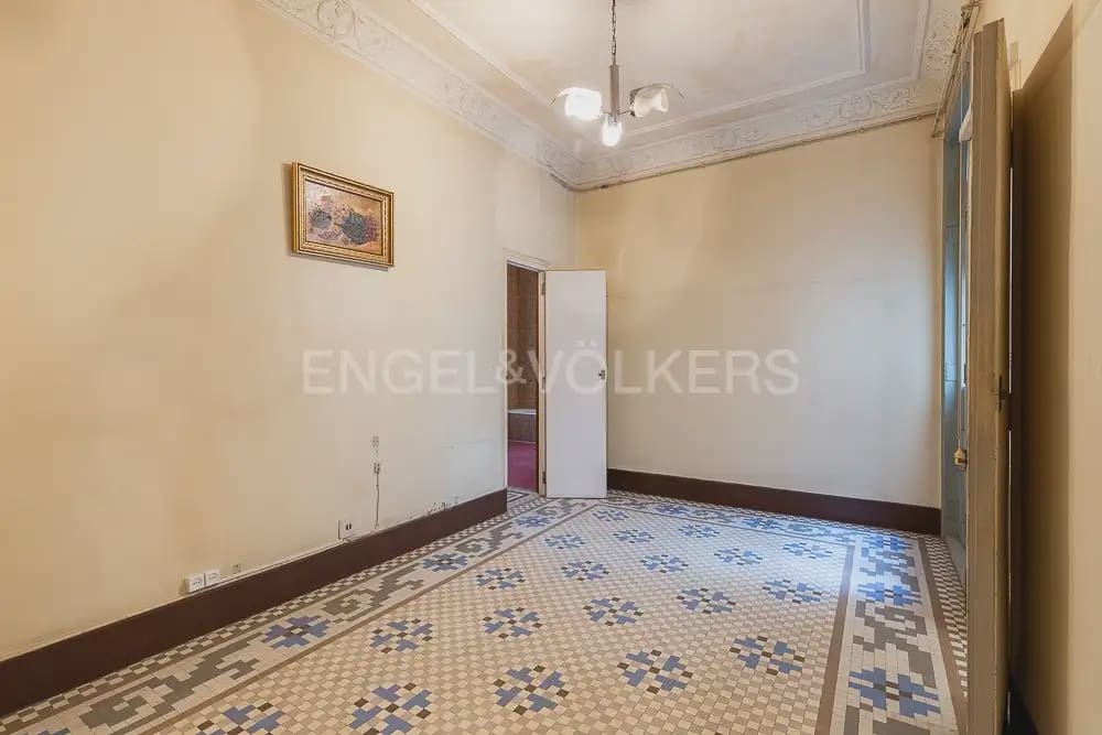 9 Zimmer Wohnung zu verkaufen in Valencia Stadt - 2.100.000 € (Ref: 9897866)