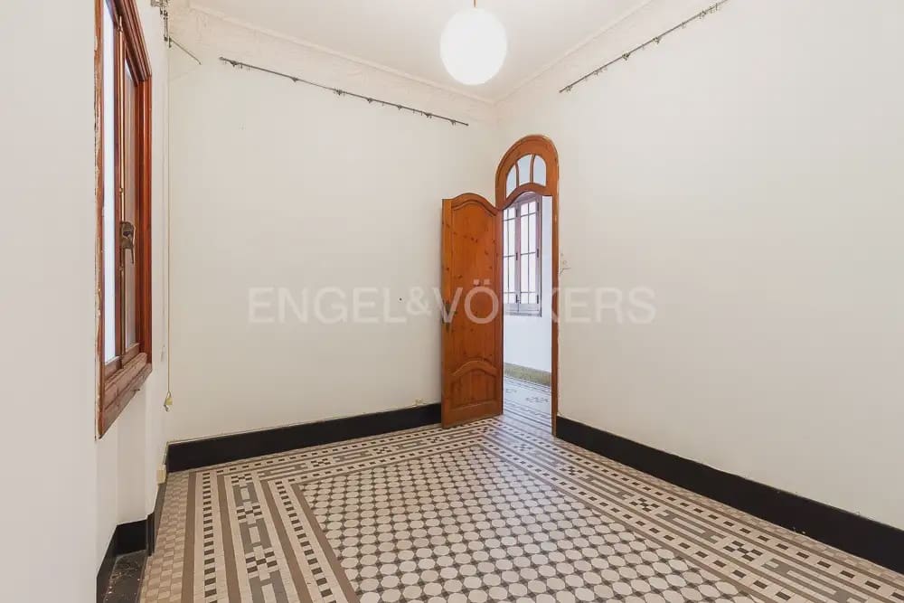 9 Zimmer Wohnung zu verkaufen in Valencia Stadt - 2.100.000 € (Ref: 9897866)