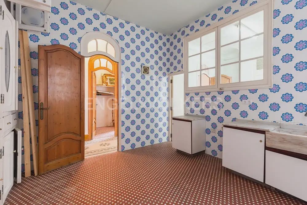 9 Zimmer Wohnung zu verkaufen in Valencia Stadt - 2.100.000 € (Ref: 9897866)
