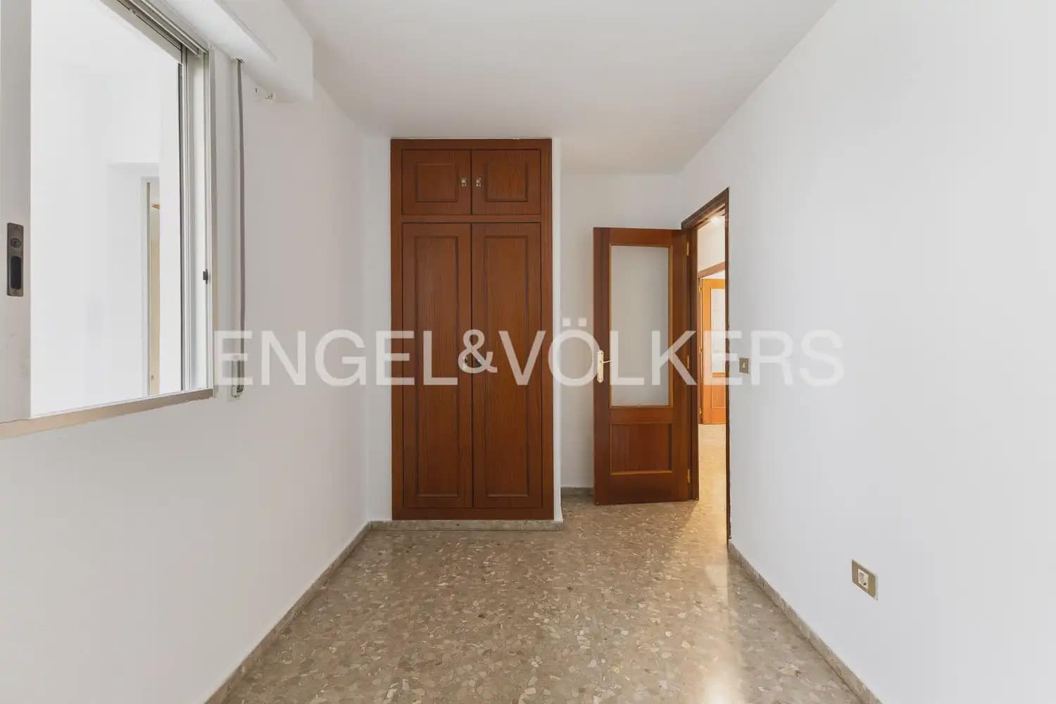 4 bedroom Flat for rent in Sagunto / Sagunt - € 1,450 (Ref: 9897867)