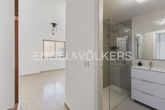 4 bedroom Flat for rent in Sagunto / Sagunt - € 1,450 (Ref: 9897867)