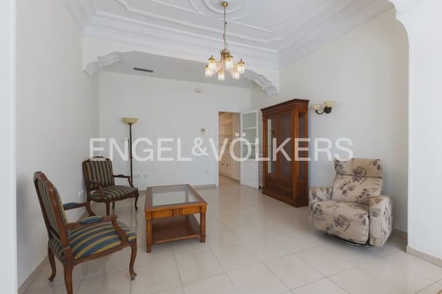 Piso de 5 habitaciones en La Gran Via, València ciudad en venta - 770.000 € (Ref: 9897869)