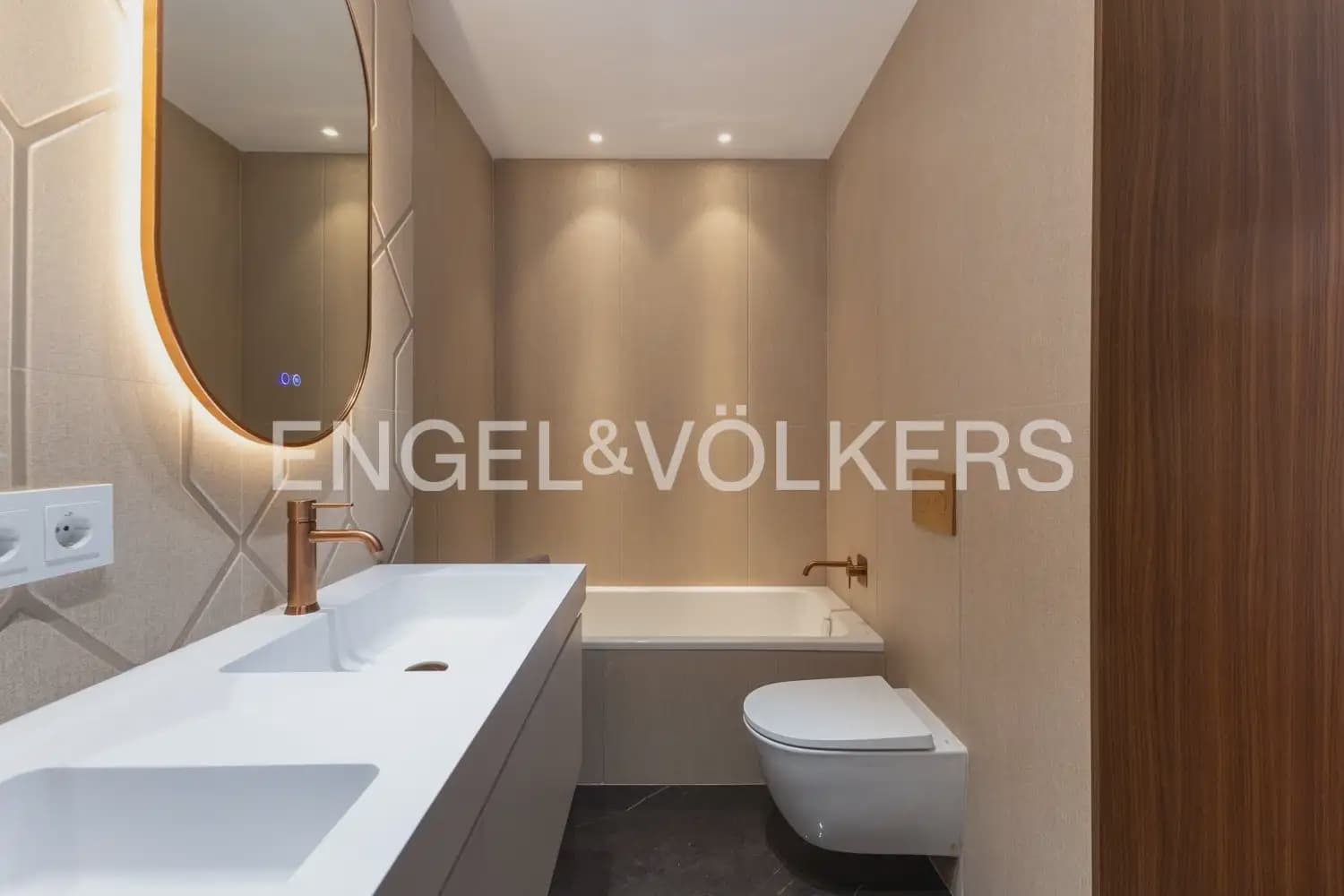 3 Zimmer Wohnung zu verkaufen in Valencia Stadt - 1.490.000 € (Ref: 9897871)
