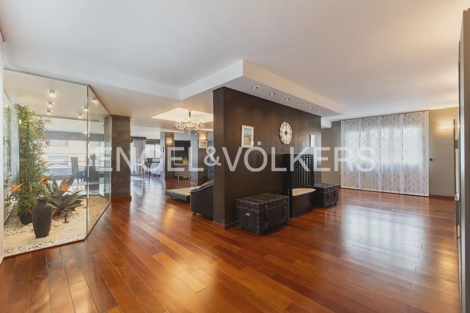 Piso de 3 habitaciones en Gandia en venta - 590.000 € (Ref: 9897872)
