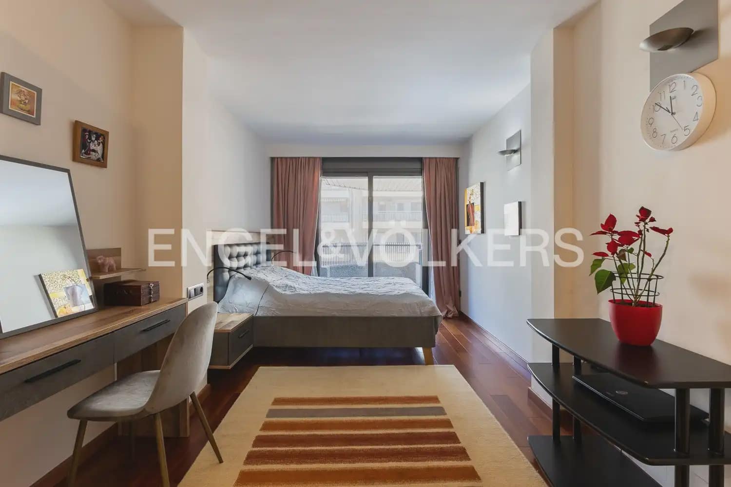 Piso de 3 habitaciones en Gandia en venta - 590.000 € (Ref: 9897872)