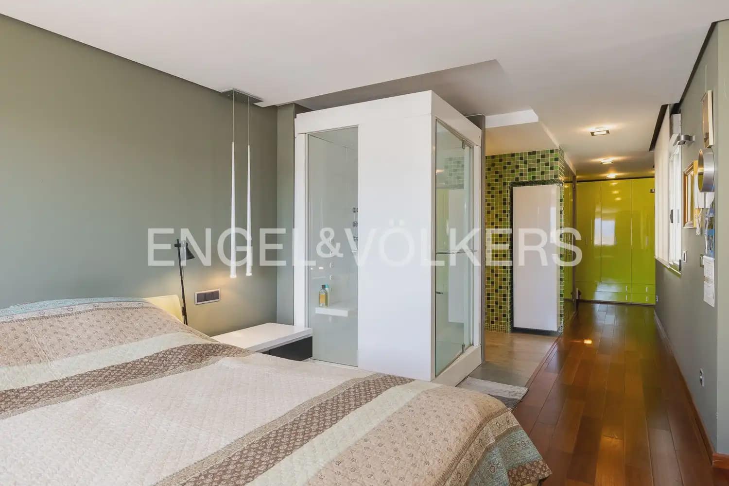 Piso de 3 habitaciones en Gandia en venta - 590.000 € (Ref: 9897872)