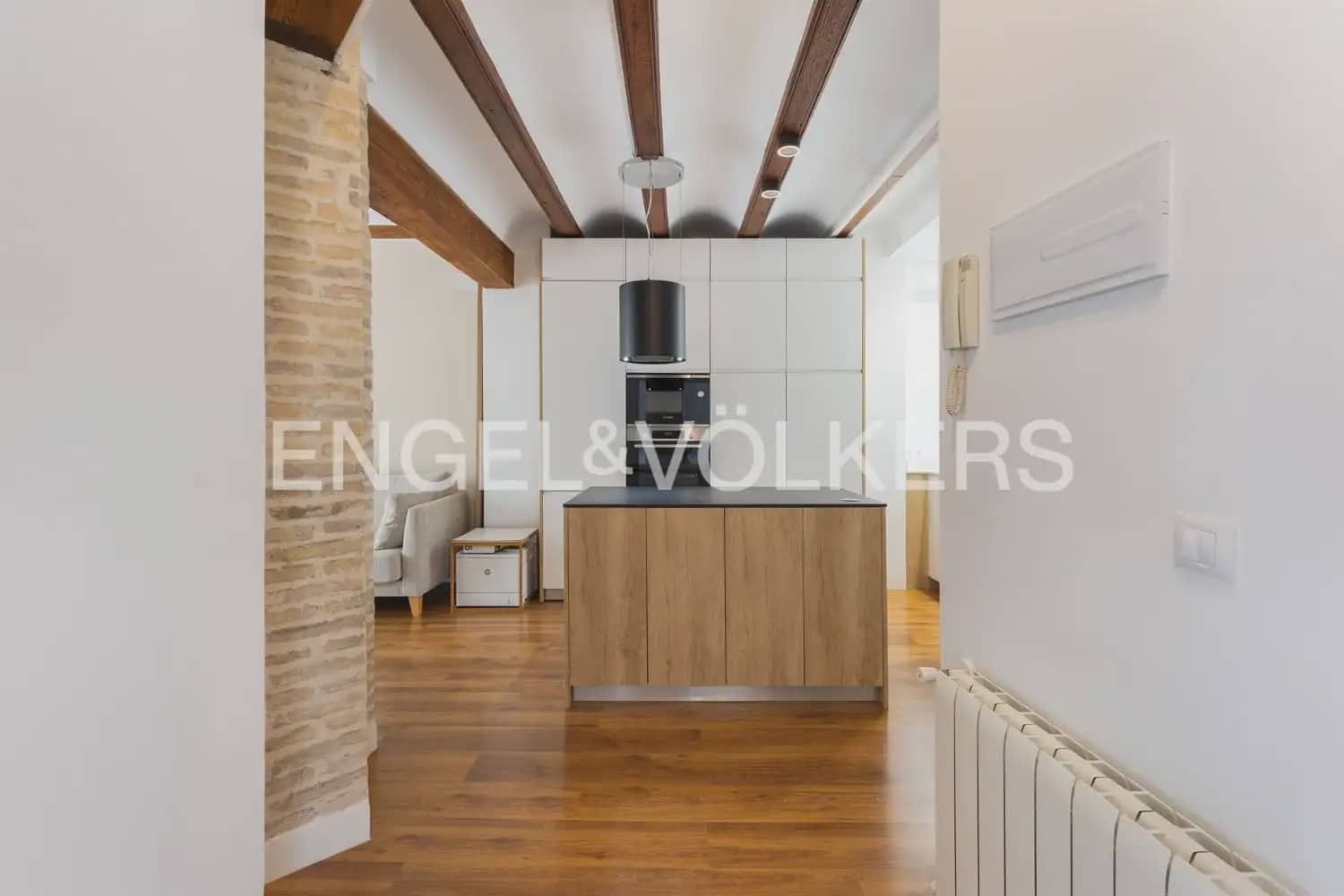 2 Zimmer Wohnung zu vermieten in Valencia Stadt - 2.500 € (Ref: 9897873)