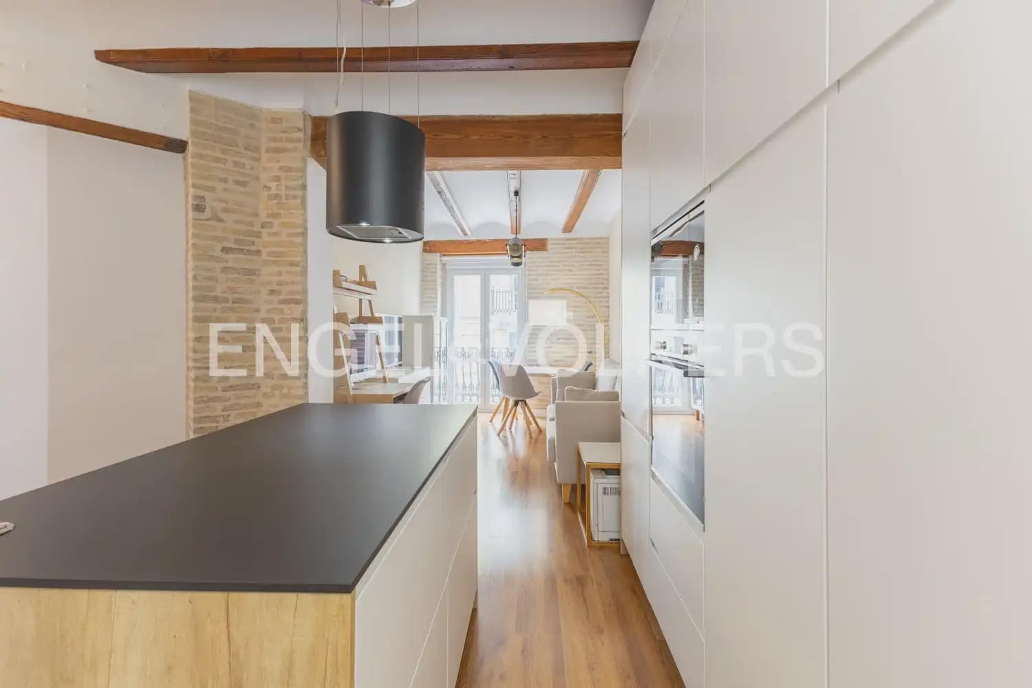 2 Zimmer Wohnung zu vermieten in Valencia Stadt - 2.500 € (Ref: 9897873)