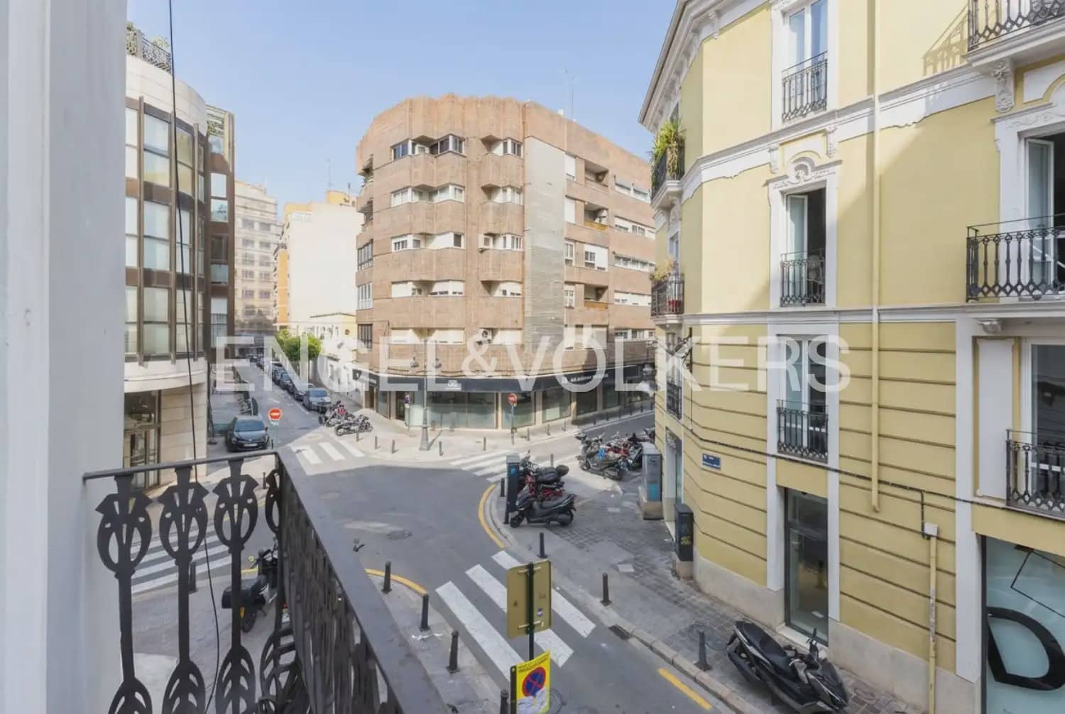 2 Zimmer Wohnung zu vermieten in Valencia Stadt - 2.500 € (Ref: 9897873)