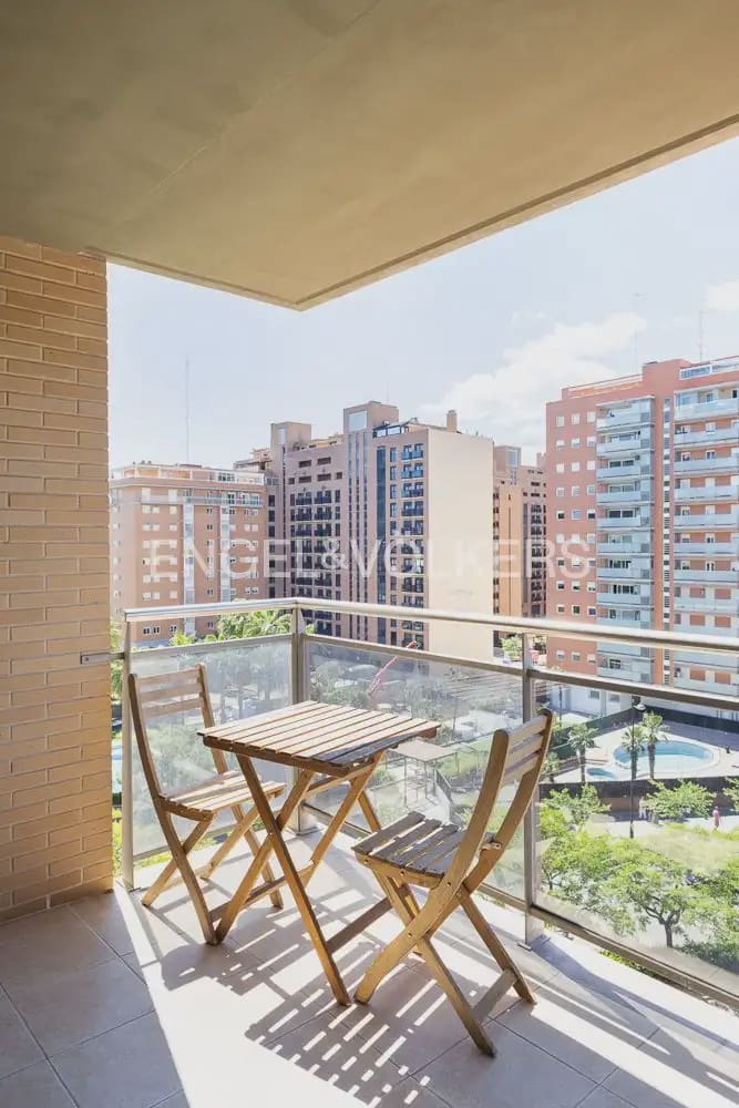 3 Zimmer Wohnung zu vermieten in Valencia Stadt mit Garage - 2.550 € (Ref: 9897874)