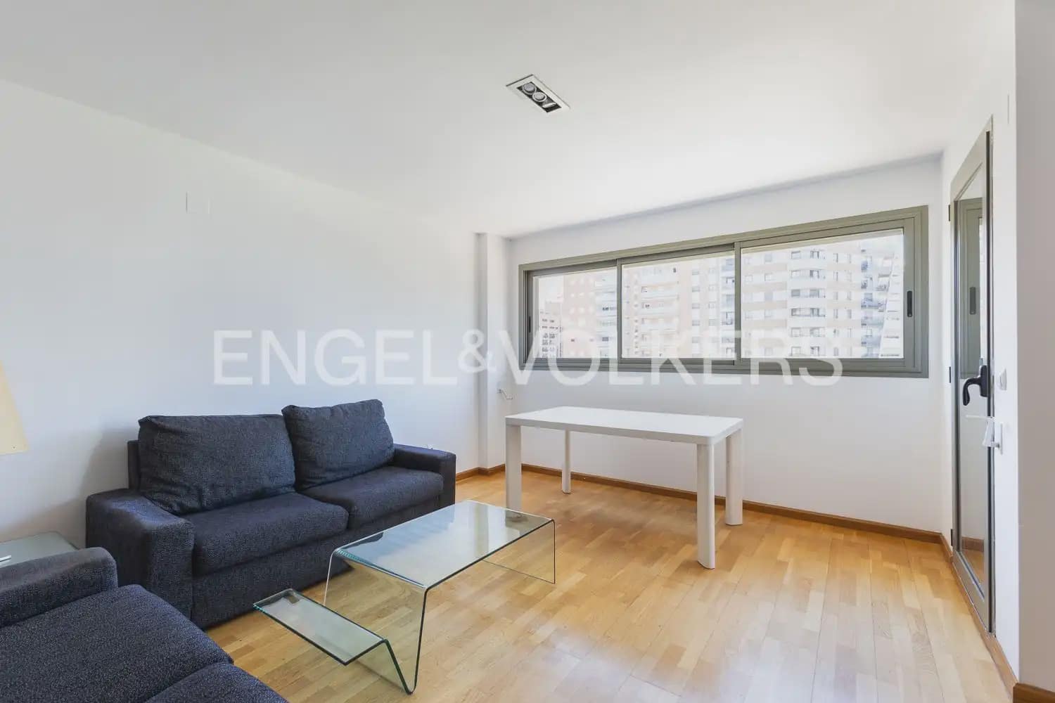 3 Zimmer Wohnung zu vermieten in Valencia Stadt mit Garage - 2.550 € (Ref: 9897874)