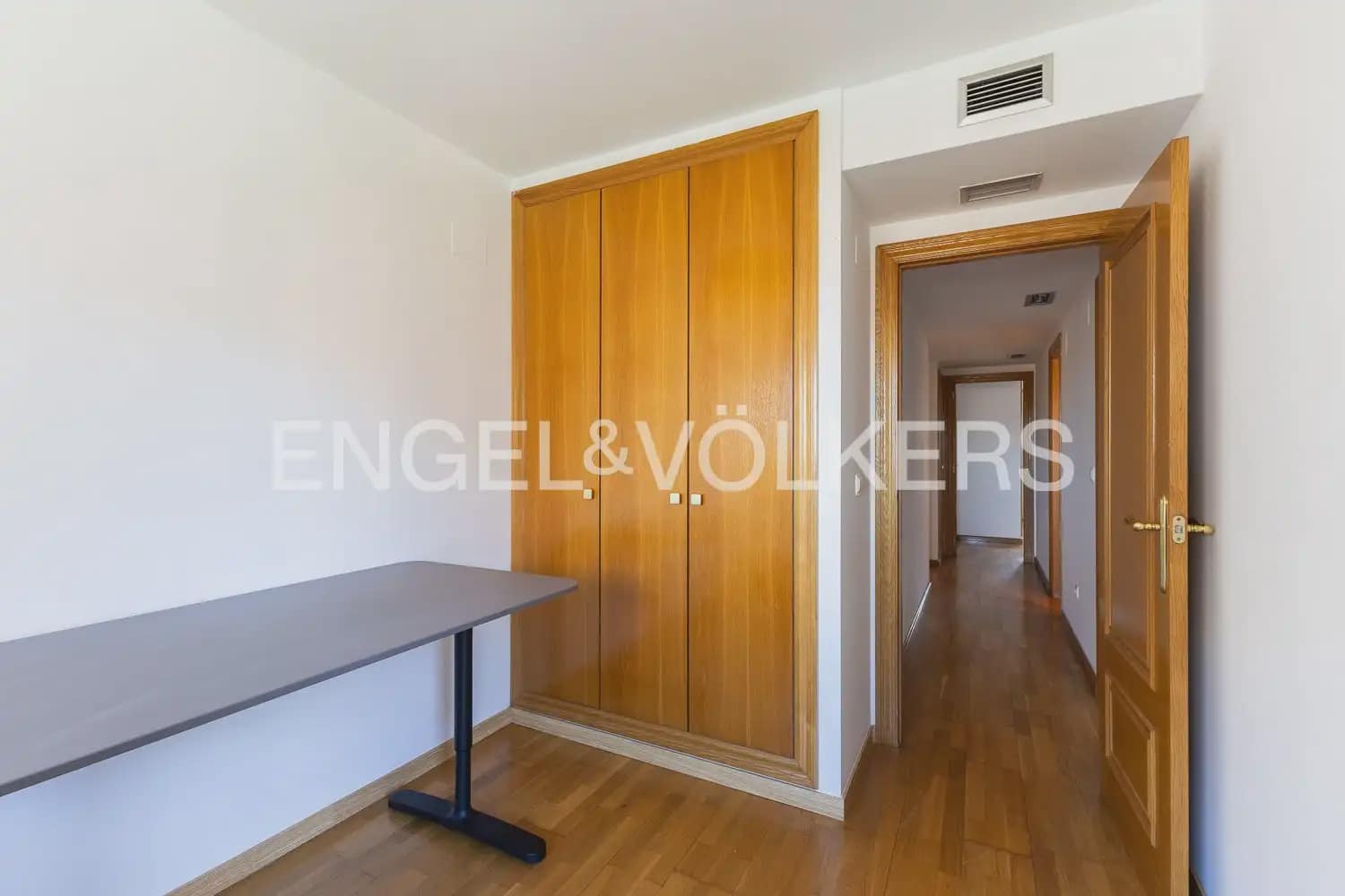 3 Zimmer Wohnung zu vermieten in Valencia Stadt mit Garage - 2.550 € (Ref: 9897874)