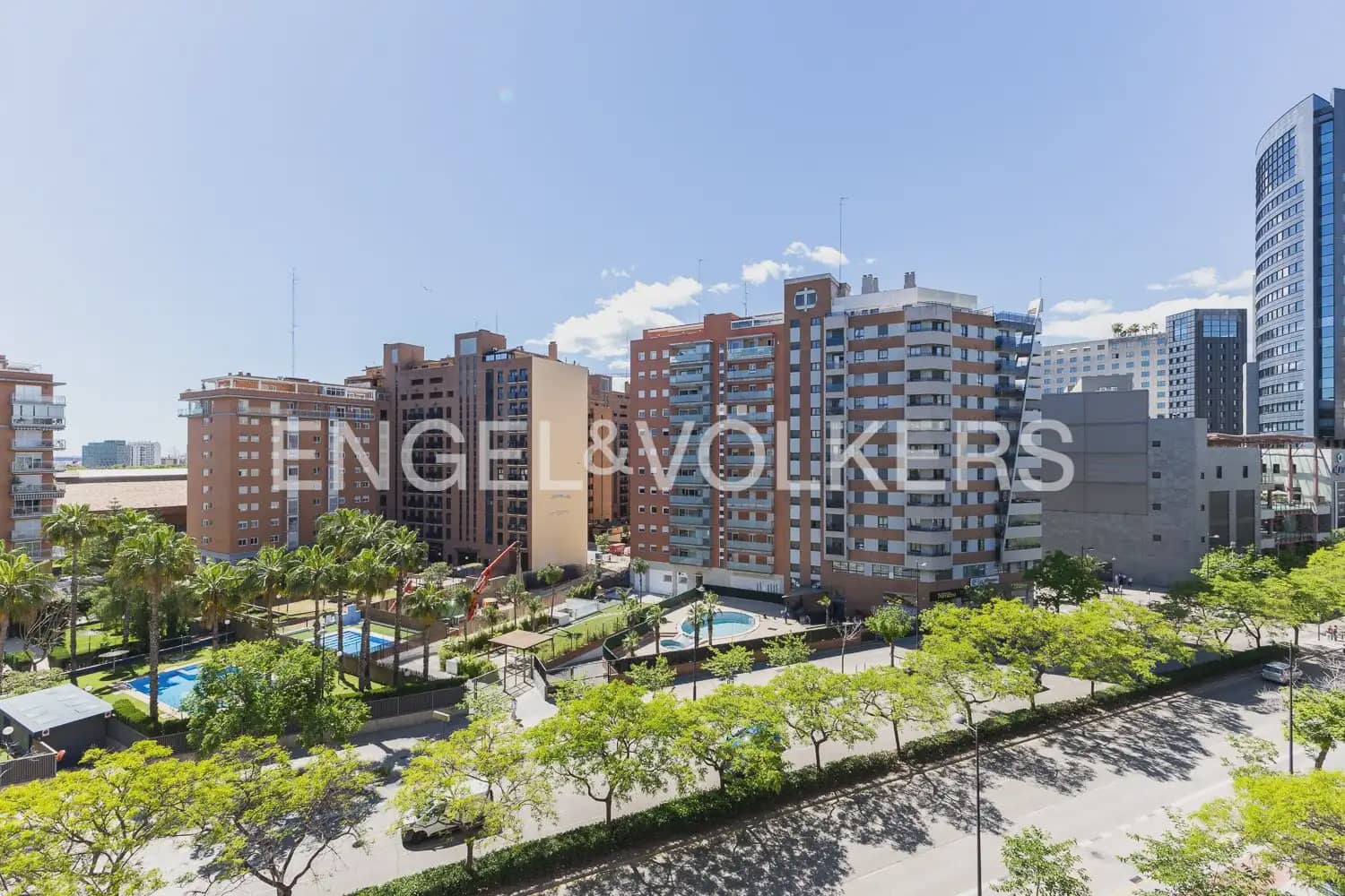 3 Zimmer Wohnung zu vermieten in Valencia Stadt mit Garage - 2.550 € (Ref: 9897874)