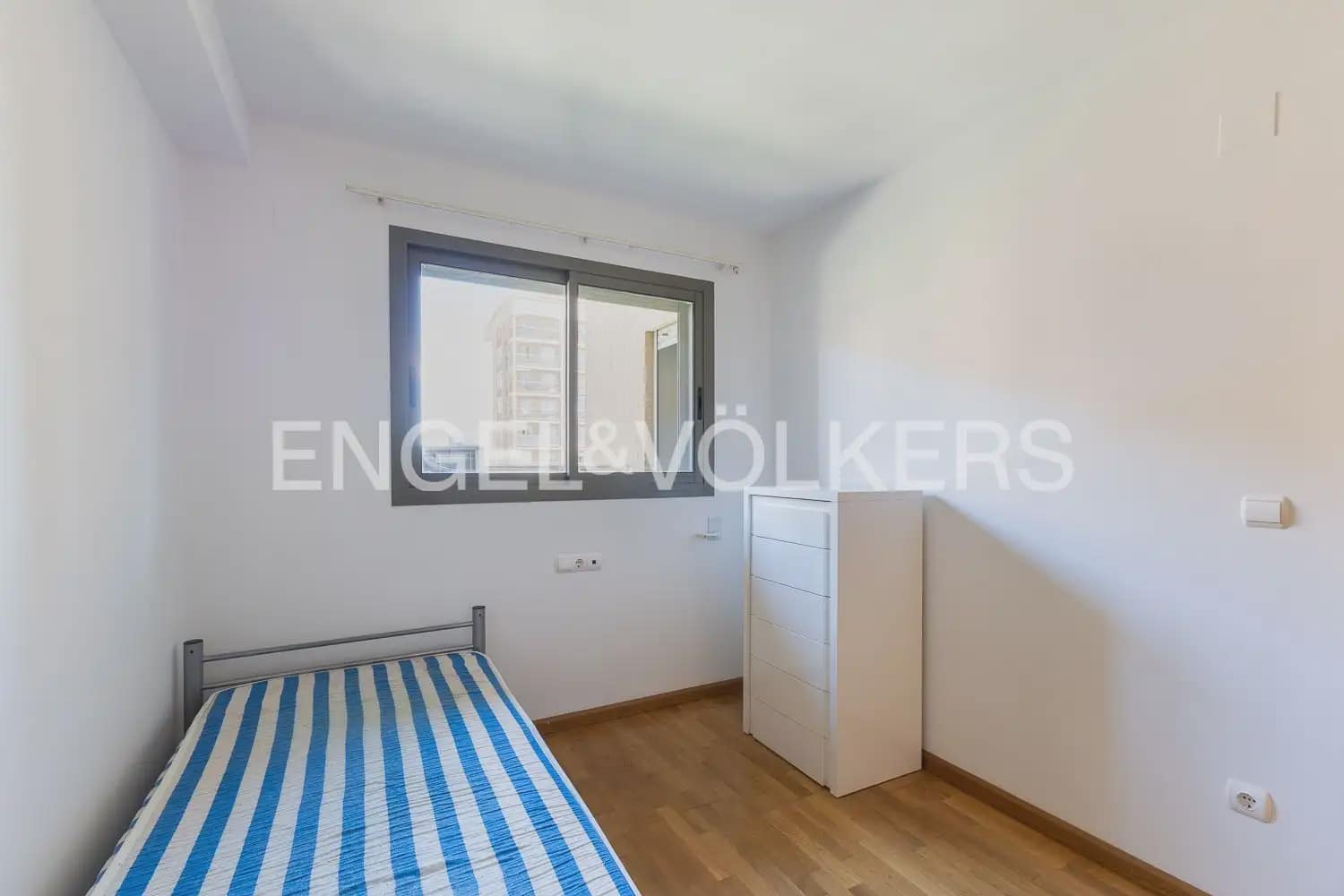3 Zimmer Wohnung zu vermieten in Valencia Stadt mit Garage - 2.550 € (Ref: 9897874)