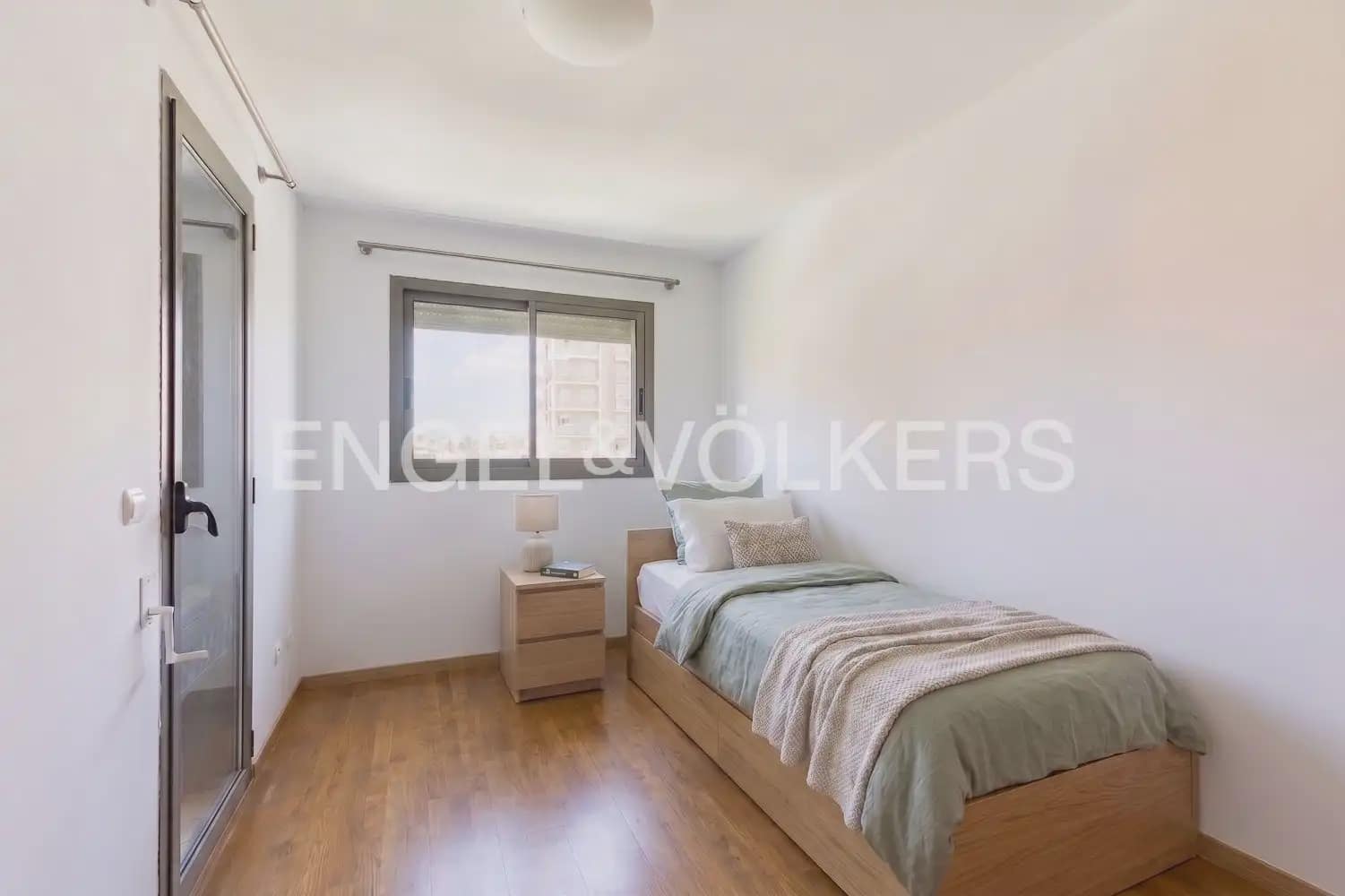 3 Zimmer Wohnung zu vermieten in Valencia Stadt mit Garage - 2.550 € (Ref: 9897874)